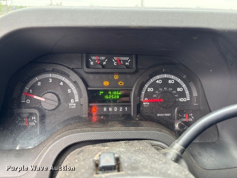 image for item EA7126 2009 Ford E150 van