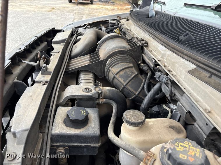 image for item EA7126 2009 Ford E150 van