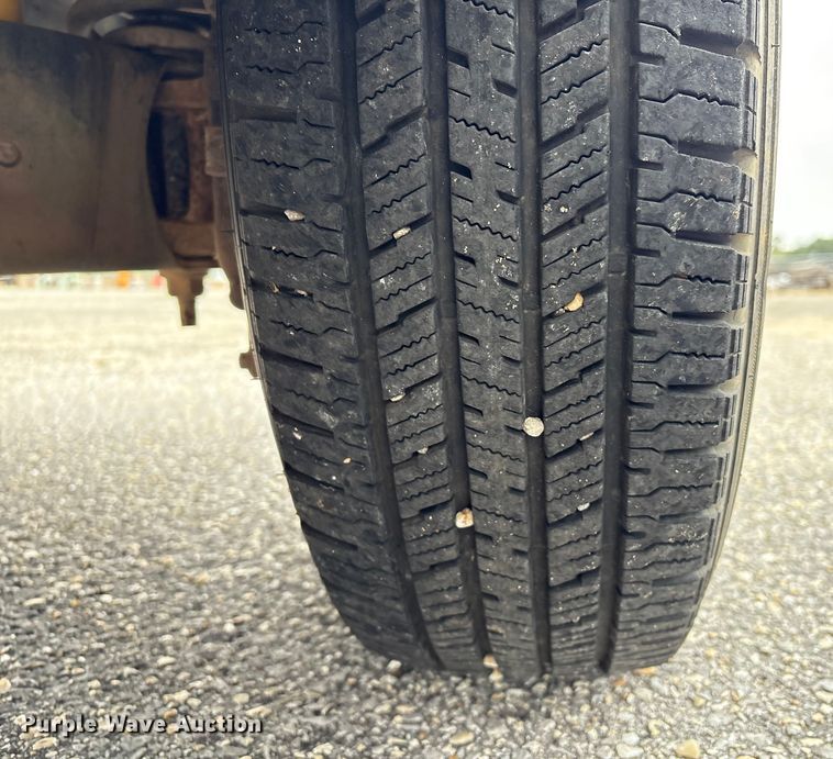 image for item EA7126 2009 Ford E150 van