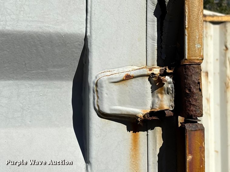 image for item EA7184 2006 CIMC shipping container