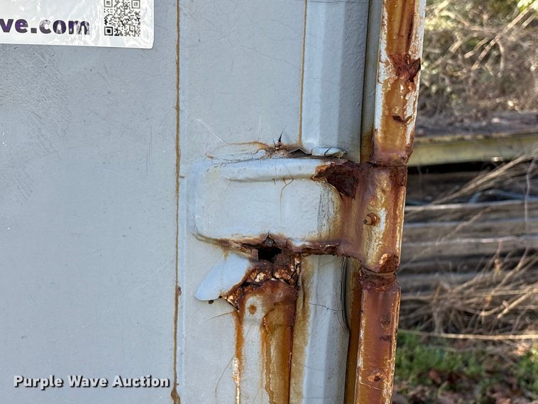 image for item EA7185 2006 CIMC shipping container