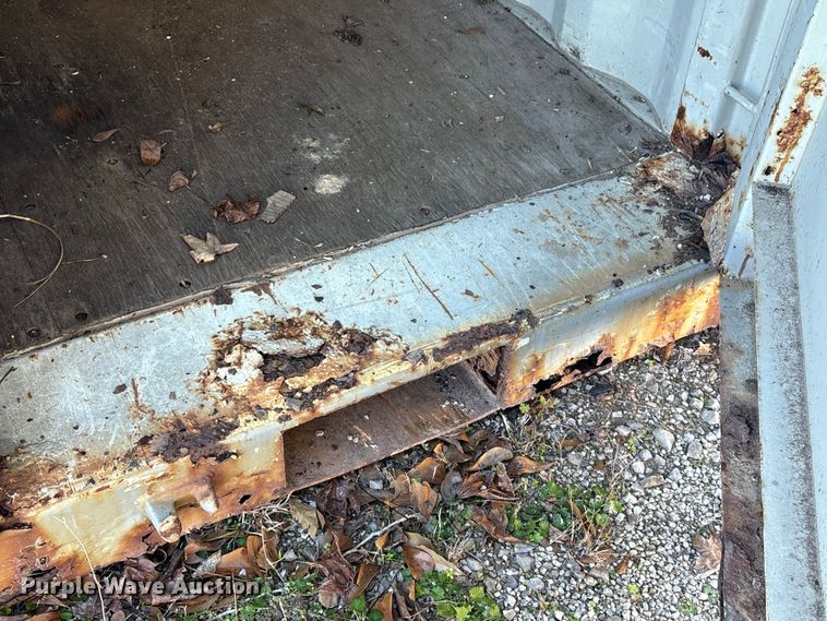 image for item EA7185 2006 CIMC shipping container