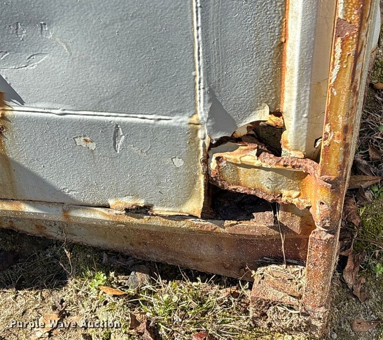 image for item EA7187 2006 CIMC shipping container