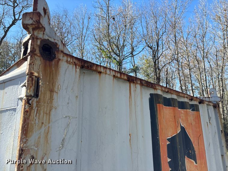 image for item EA7187 2006 CIMC shipping container