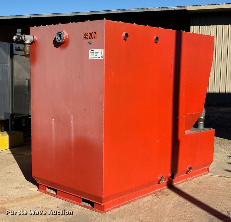 image for item EA7189 Tank