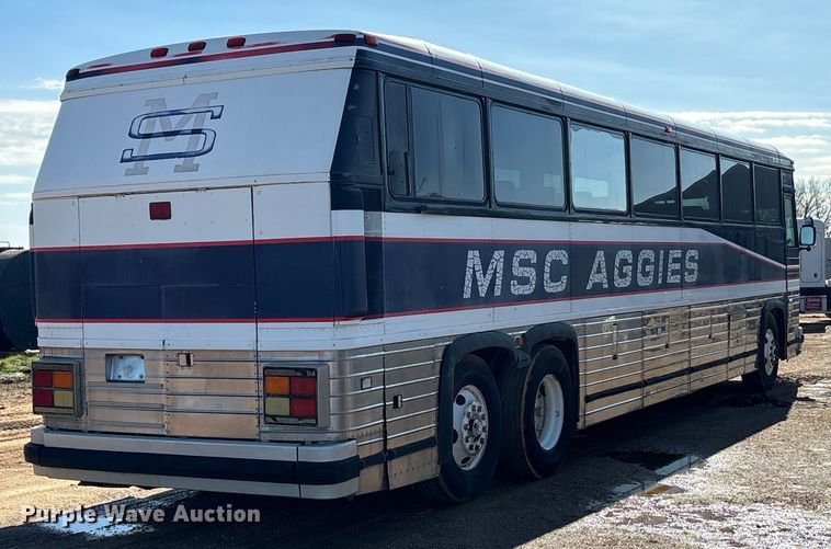 image for item EA7781 1993 MCI MC-12 coach bus