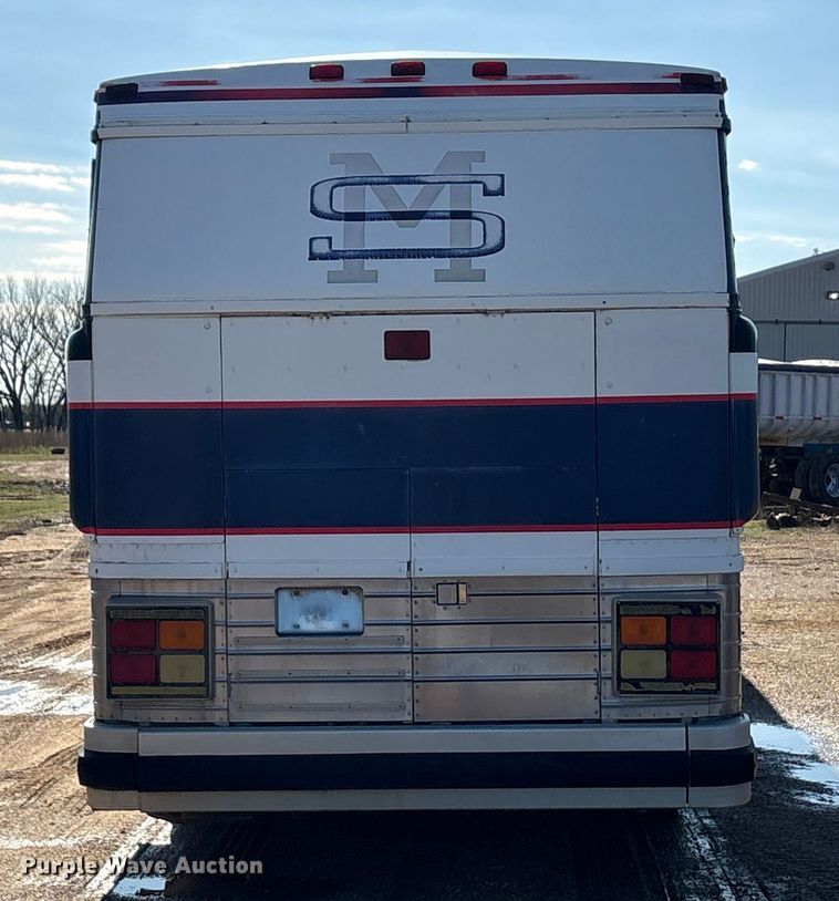 image for item EA7781 1993 MCI MC-12 coach bus