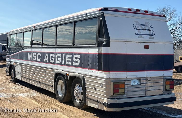 image for item EA7781 1993 MCI MC-12 coach bus