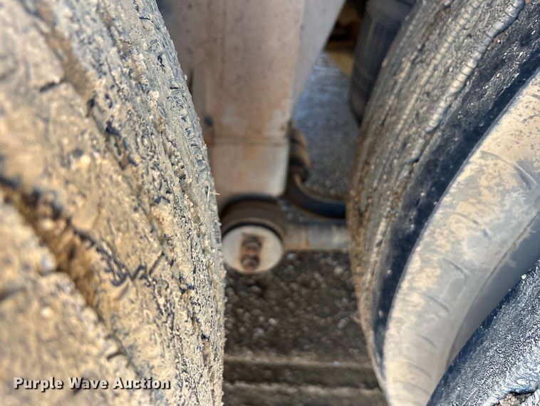 image for item EA7781 1993 MCI MC-12 coach bus