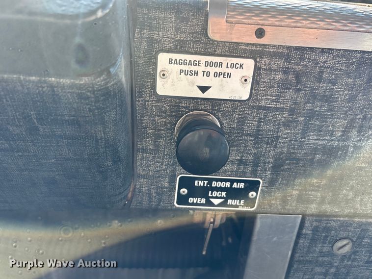 image for item EA7781 1993 MCI MC-12 coach bus