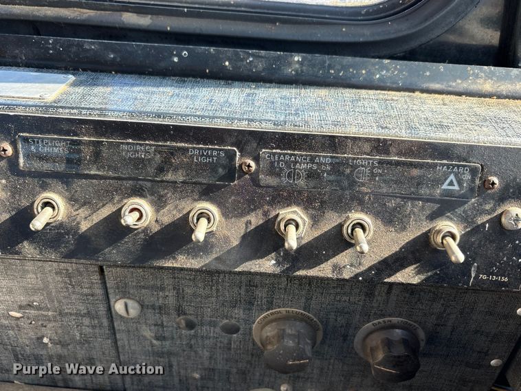 image for item EA7781 1993 MCI MC-12 coach bus