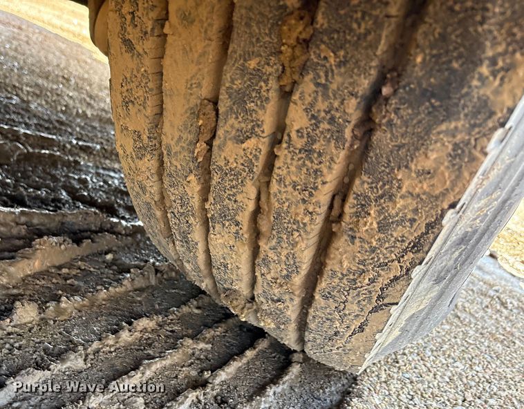 image for item EA7781 1993 MCI MC-12 coach bus