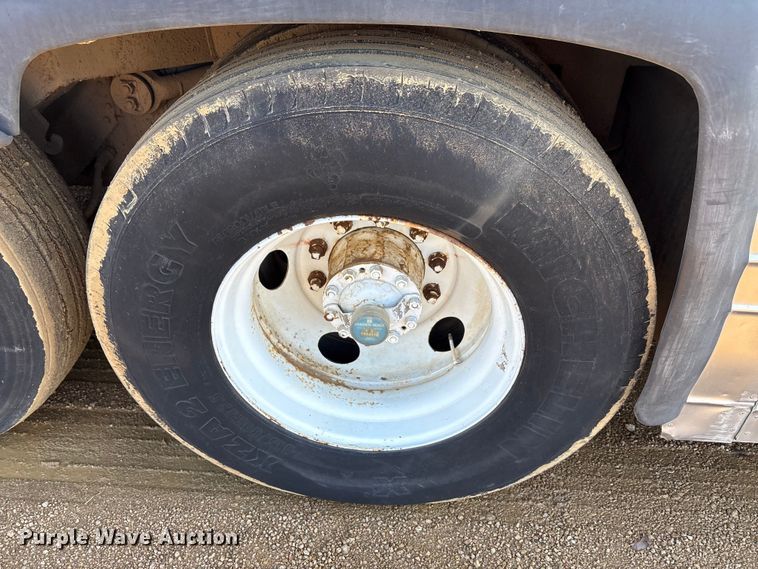 image for item EA7781 1993 MCI MC-12 coach bus