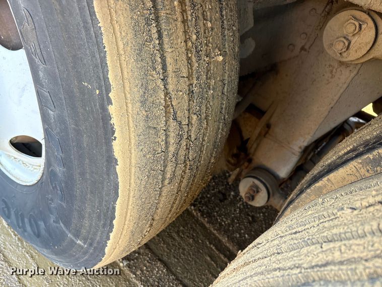 image for item EA7781 1993 MCI MC-12 coach bus