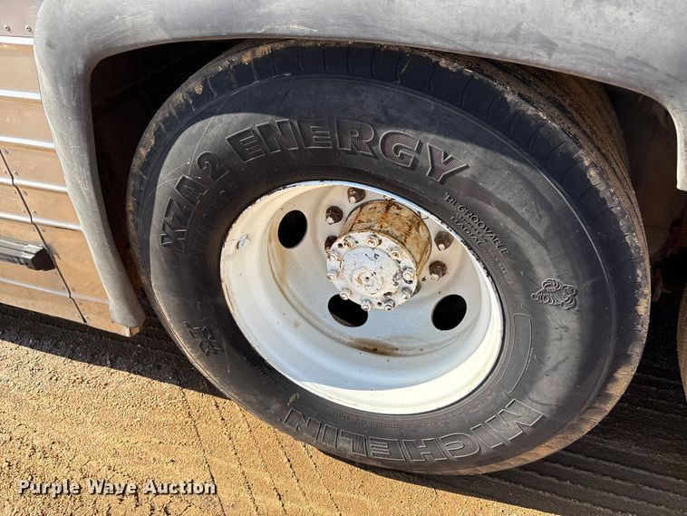 image for item EA7781 1993 MCI MC-12 coach bus