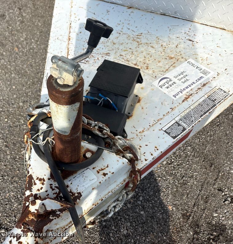 image for item EA7829 2014 W-W enclosed cargo trailer