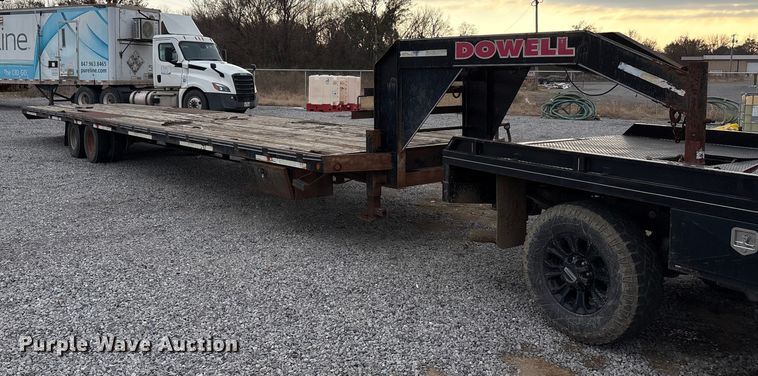 image for item EA7839 2006 Legend equipment trailer