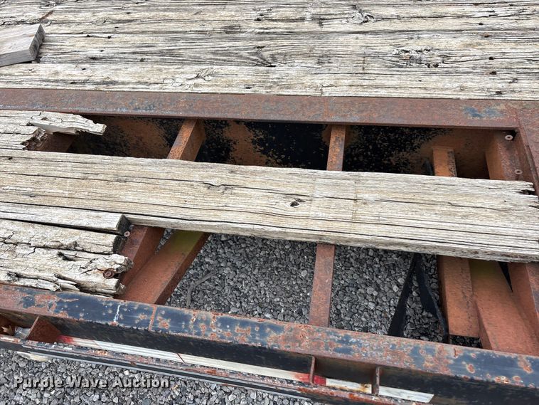 image for item EA7839 2006 Legend equipment trailer