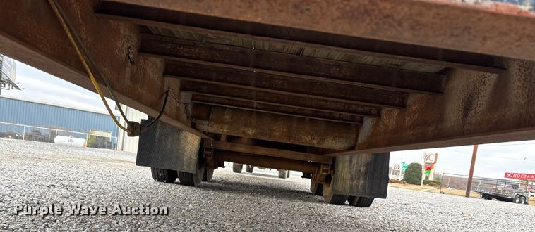 image for item EA7839 2006 Legend equipment trailer