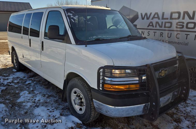 image for item EB1264 2013 Chevrolet Express 3500 van