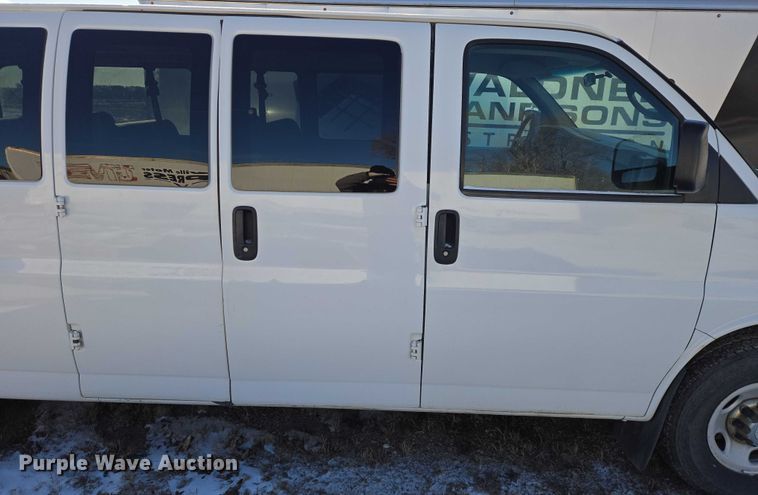 image for item EB1264 2013 Chevrolet Express 3500 van