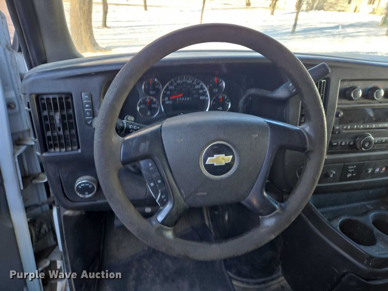 image for item EB1264 2013 Chevrolet Express 3500 van