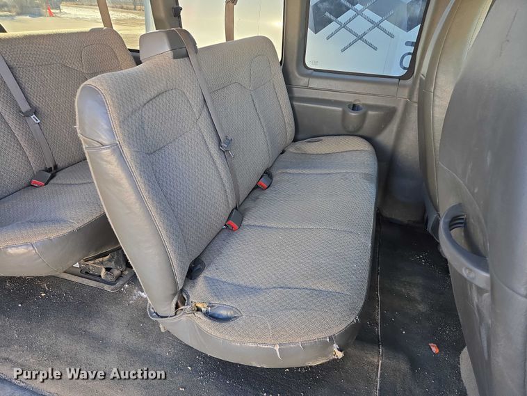 image for item EB1264 2013 Chevrolet Express 3500 van