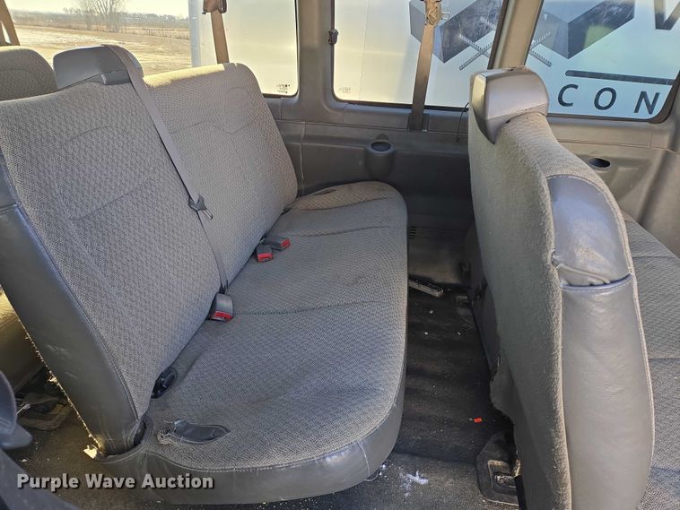 image for item EB1264 2013 Chevrolet Express 3500 van