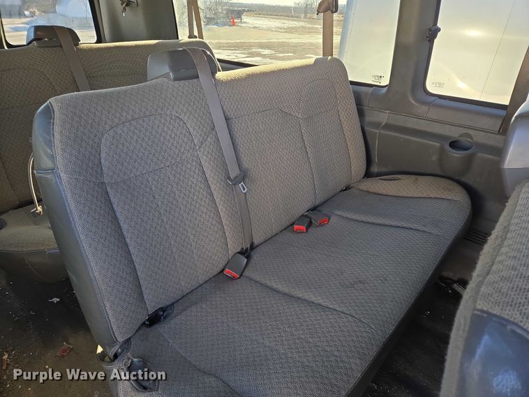 image for item EB1264 2013 Chevrolet Express 3500 van