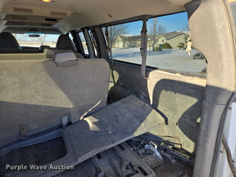 image for item EB1264 2013 Chevrolet Express 3500 van