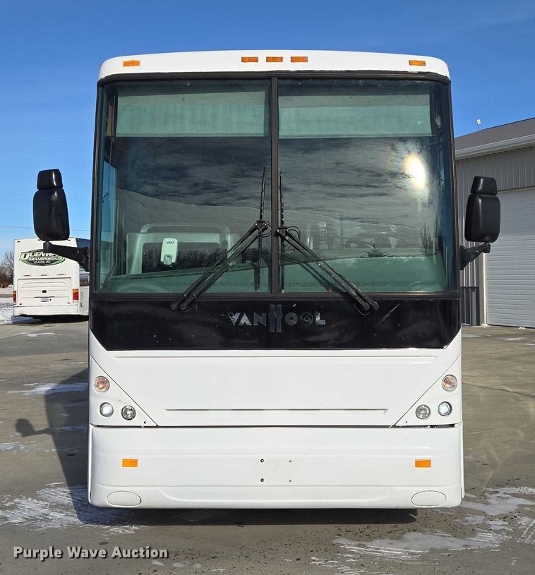 image for item EB1268 2009 Van Hool C2045 coach bus