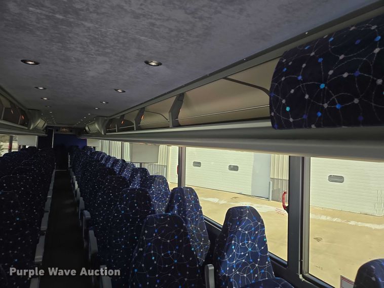 image for item EB1268 2009 Van Hool C2045 coach bus