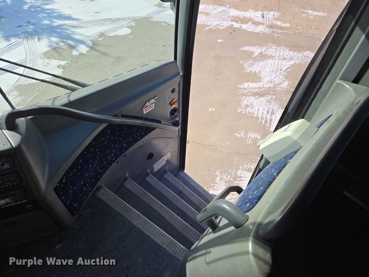 image for item EB1268 2009 Van Hool C2045 coach bus