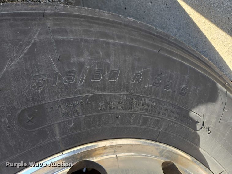 image for item EB1268 2009 Van Hool C2045 coach bus