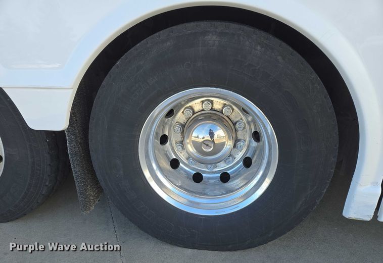 image for item EB1268 2009 Van Hool C2045 coach bus