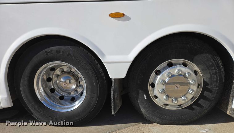 image for item EB1268 2009 Van Hool C2045 coach bus