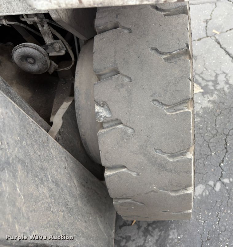 image for item EC8209 2017 UniCarriers PF50 forklift