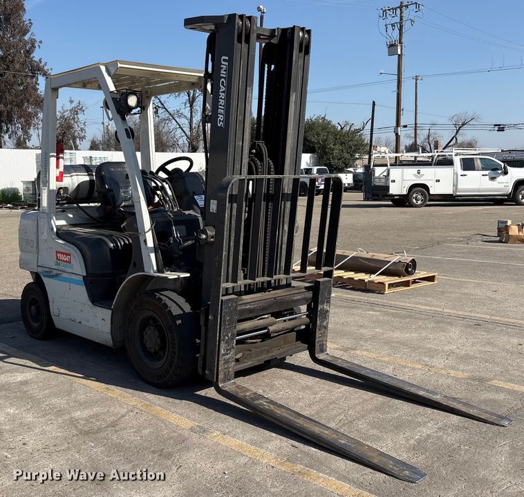image for item EC8224 2017 UniCarriers PF50 forklift