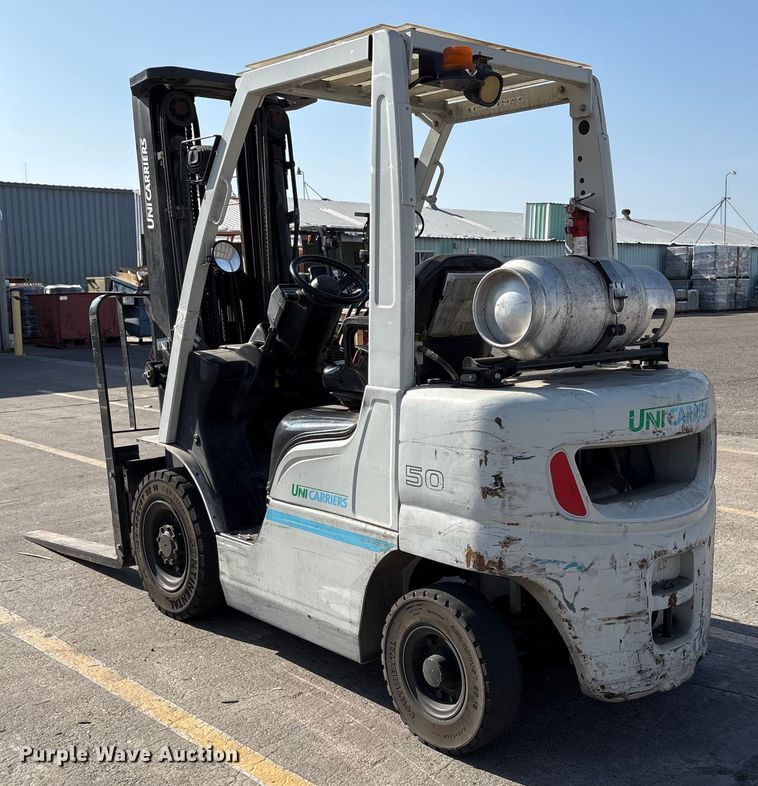 image for item EC8224 2017 UniCarriers PF50 forklift