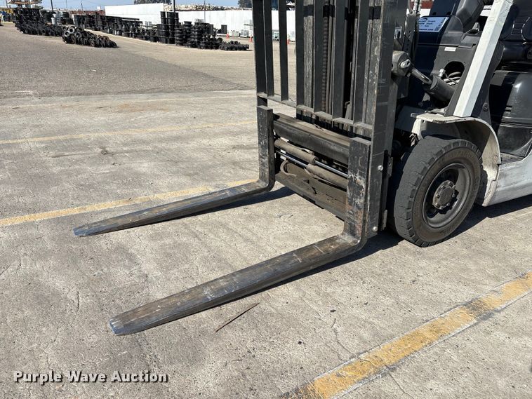 image for item EC8224 2017 UniCarriers PF50 forklift