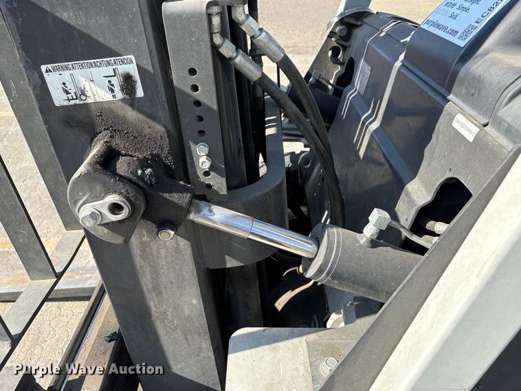 image for item EC8224 2017 UniCarriers PF50 forklift