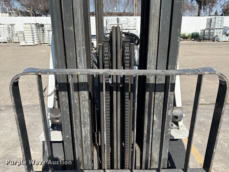 image for item EC8224 2017 UniCarriers PF50 forklift