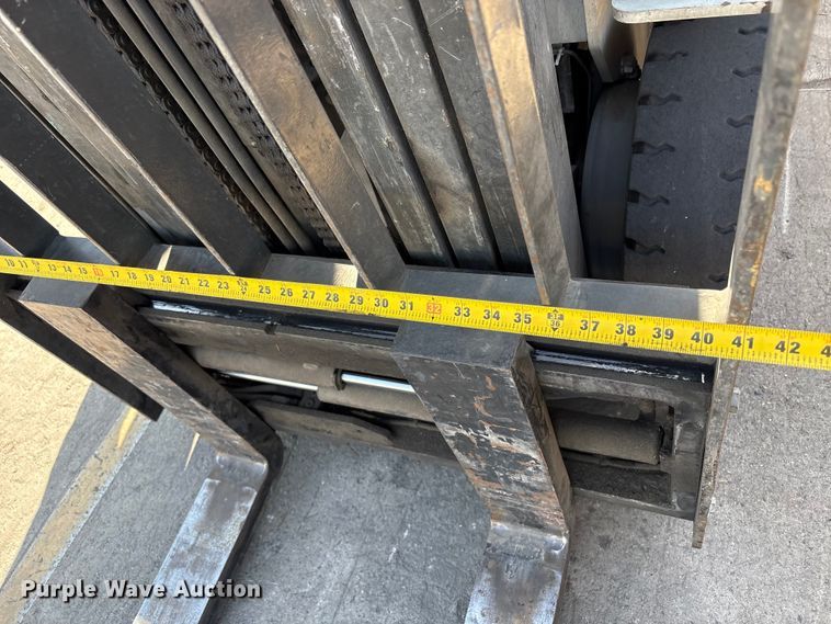 image for item EC8224 2017 UniCarriers PF50 forklift