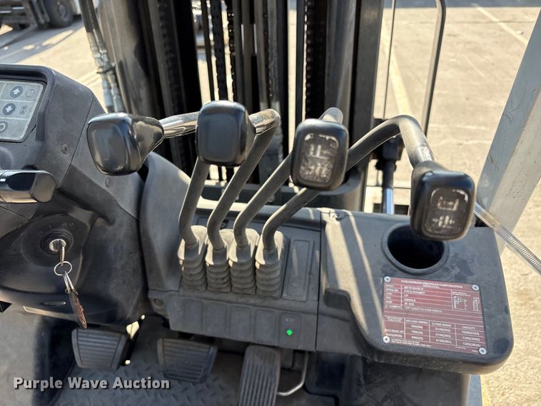 image for item EC8224 2017 UniCarriers PF50 forklift