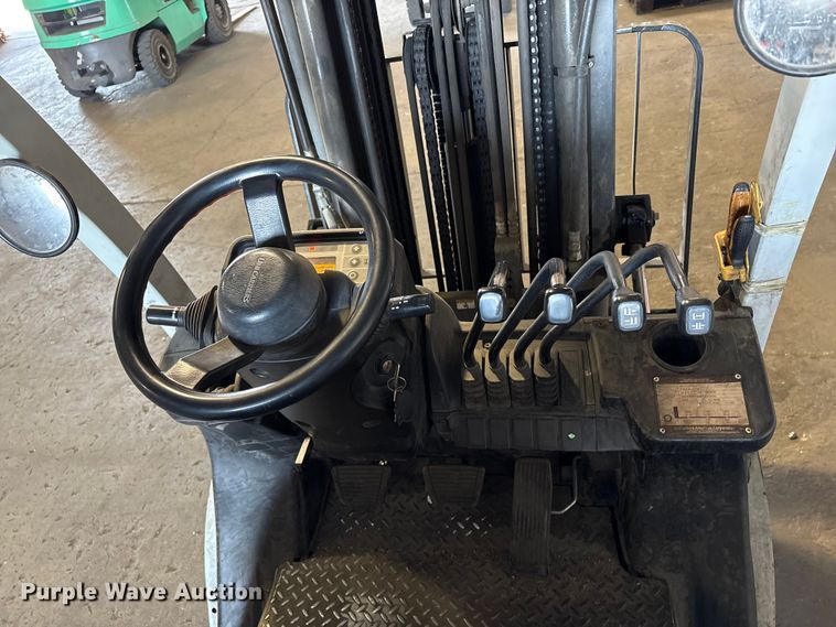 image for item EC8225 2017 UniCarriers PF50 forklift