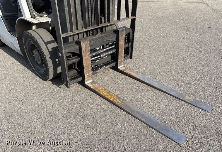 image for item EC8226 2017 UniCarriers PF50 forklift