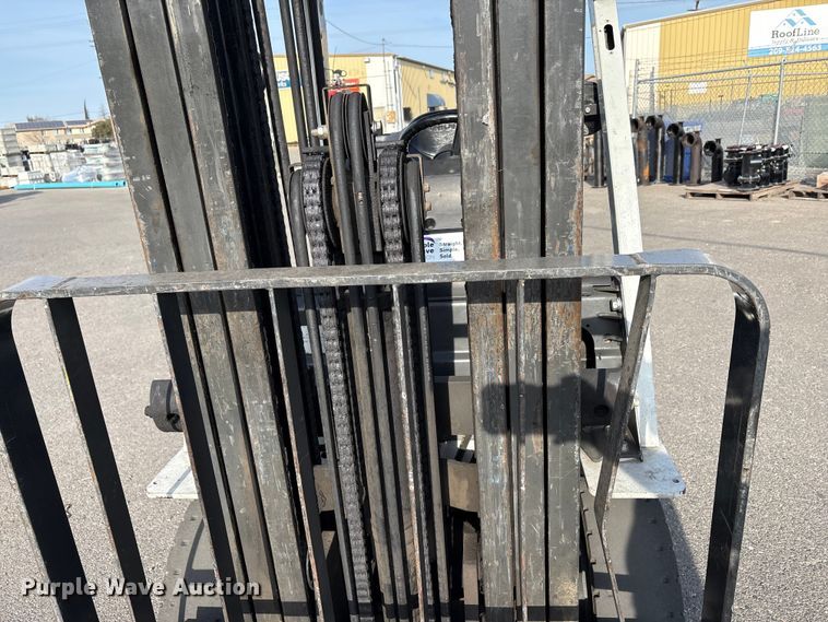 image for item EC8226 2017 UniCarriers PF50 forklift