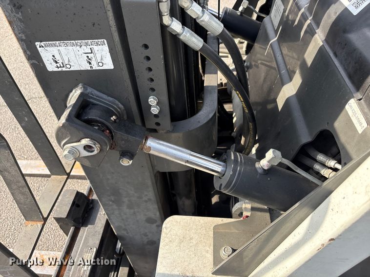 image for item EC8226 2017 UniCarriers PF50 forklift