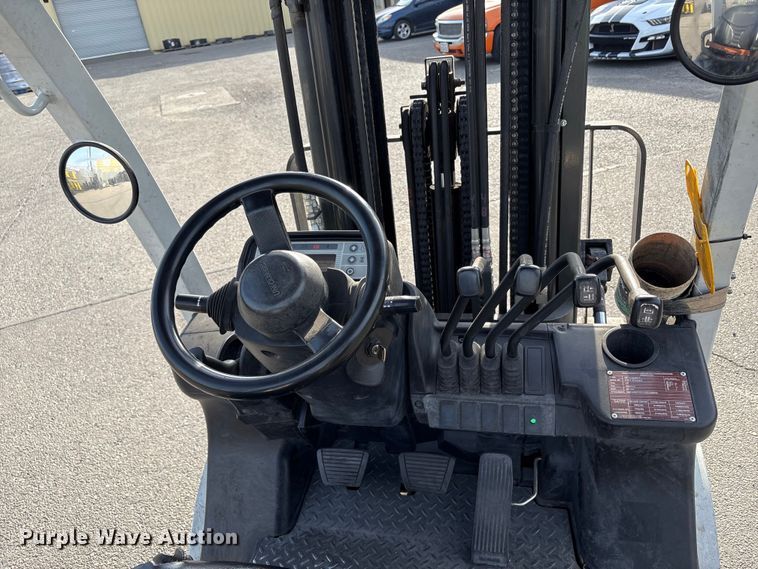 image for item EC8226 2017 UniCarriers PF50 forklift