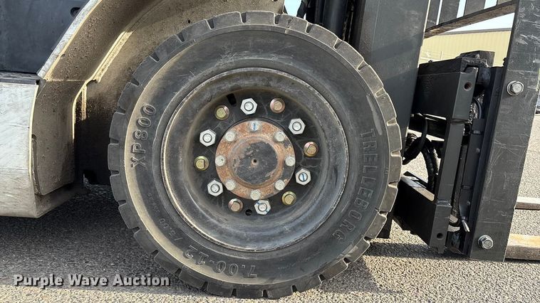 image for item EC8226 2017 UniCarriers PF50 forklift